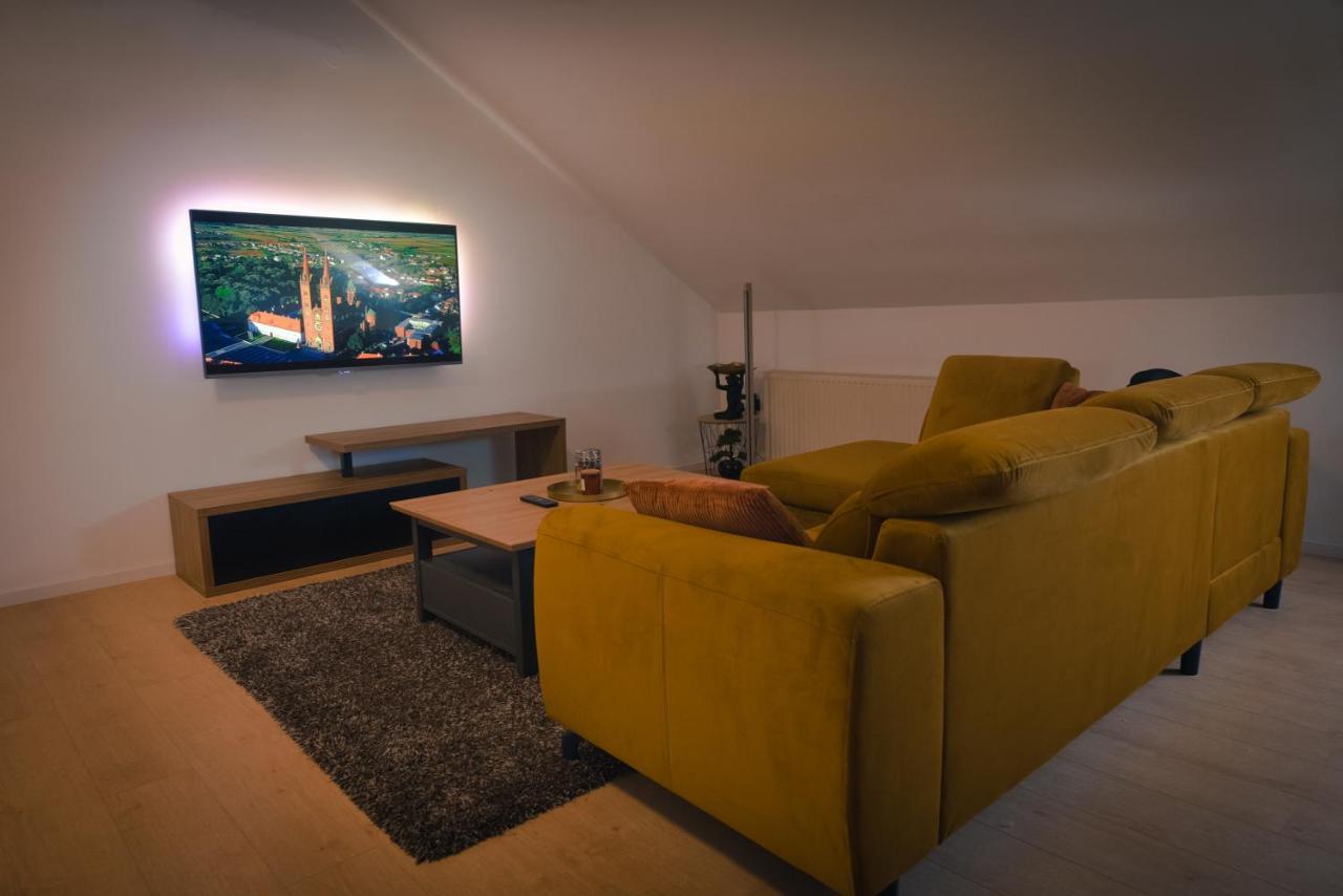 Апартаменты Mila Apartman Джяково Экстерьер фото