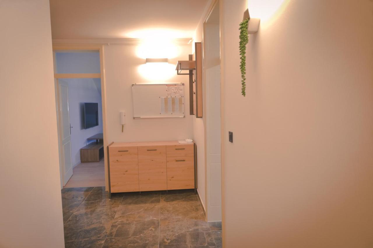Апартаменты Mila Apartman Джяково Экстерьер фото